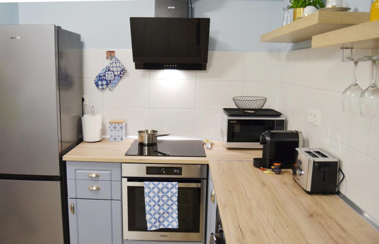 Sunshine - New & Quiet 1Br Apt, Business Area, Close To Airport, Highway A3, Subway Bukarest Kültér fotó